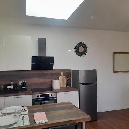 Dans Petit Chateau En Centre Apartment Lagny-sur-Marne